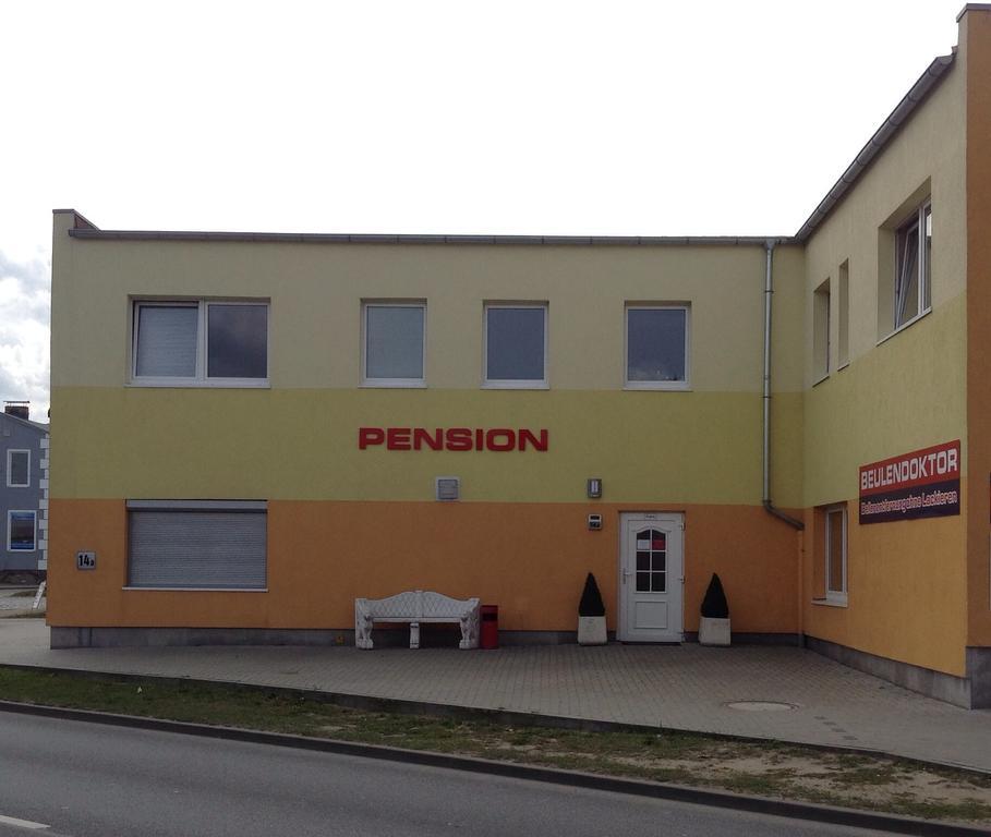 Pension An Der Werft Росток Екстер'єр фото